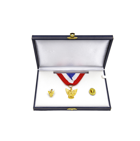 Distinguished Eagle Scout Award Kit